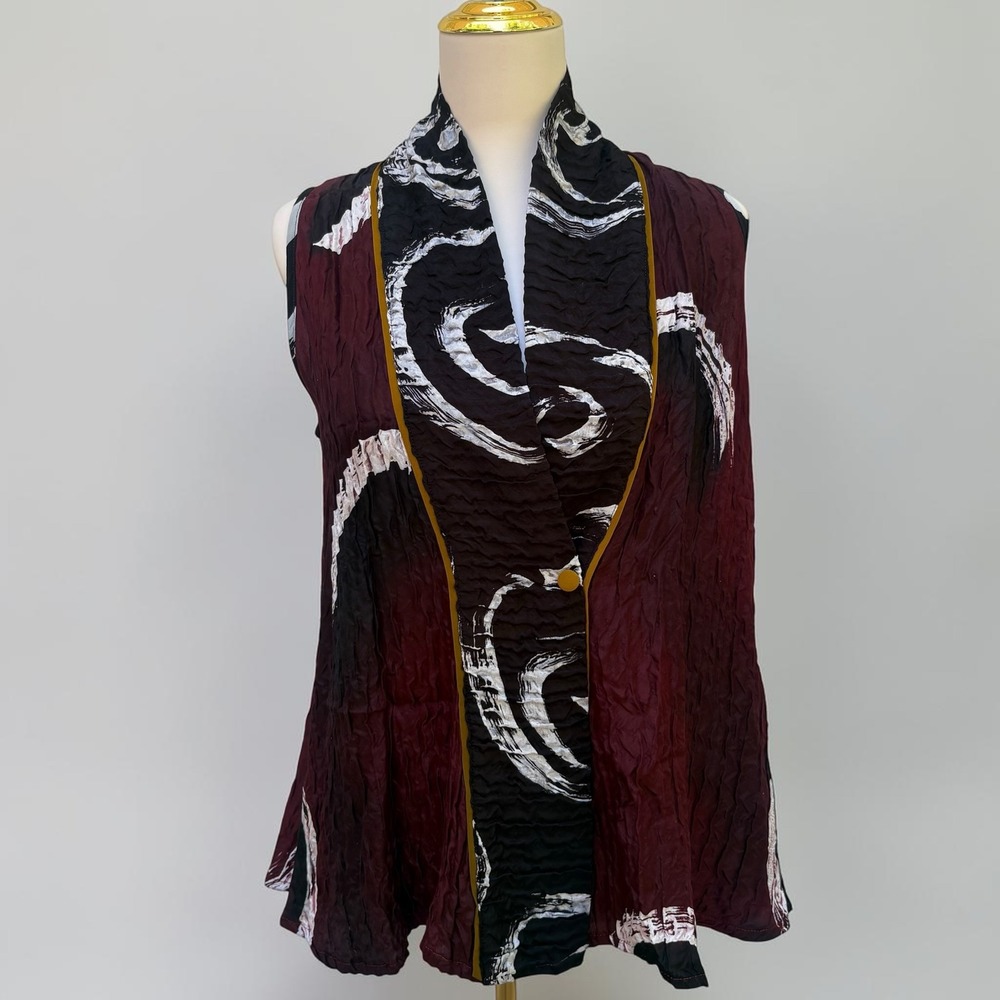 Shekina Forms in Silk Vest Sm Burgundy Black Abstract‎ Crinkle Artsy Lagenlook